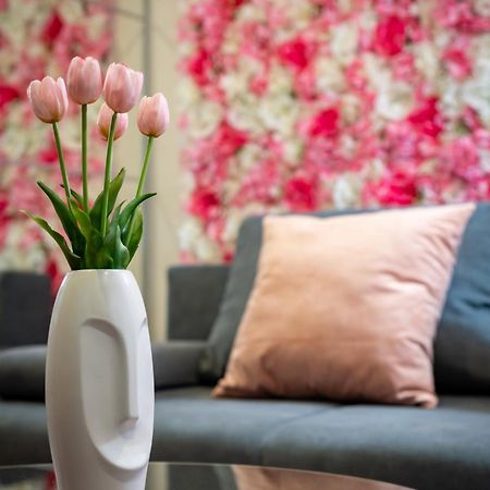 Rose Garden Apartment Budapest Esterno foto