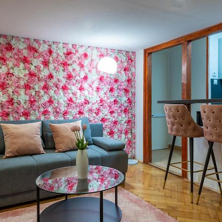 Rose Garden Apartment Budapest Esterno foto